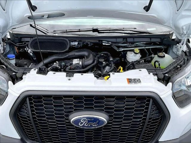 New 2025 Oxford White Ford Passenger Van XL image 47