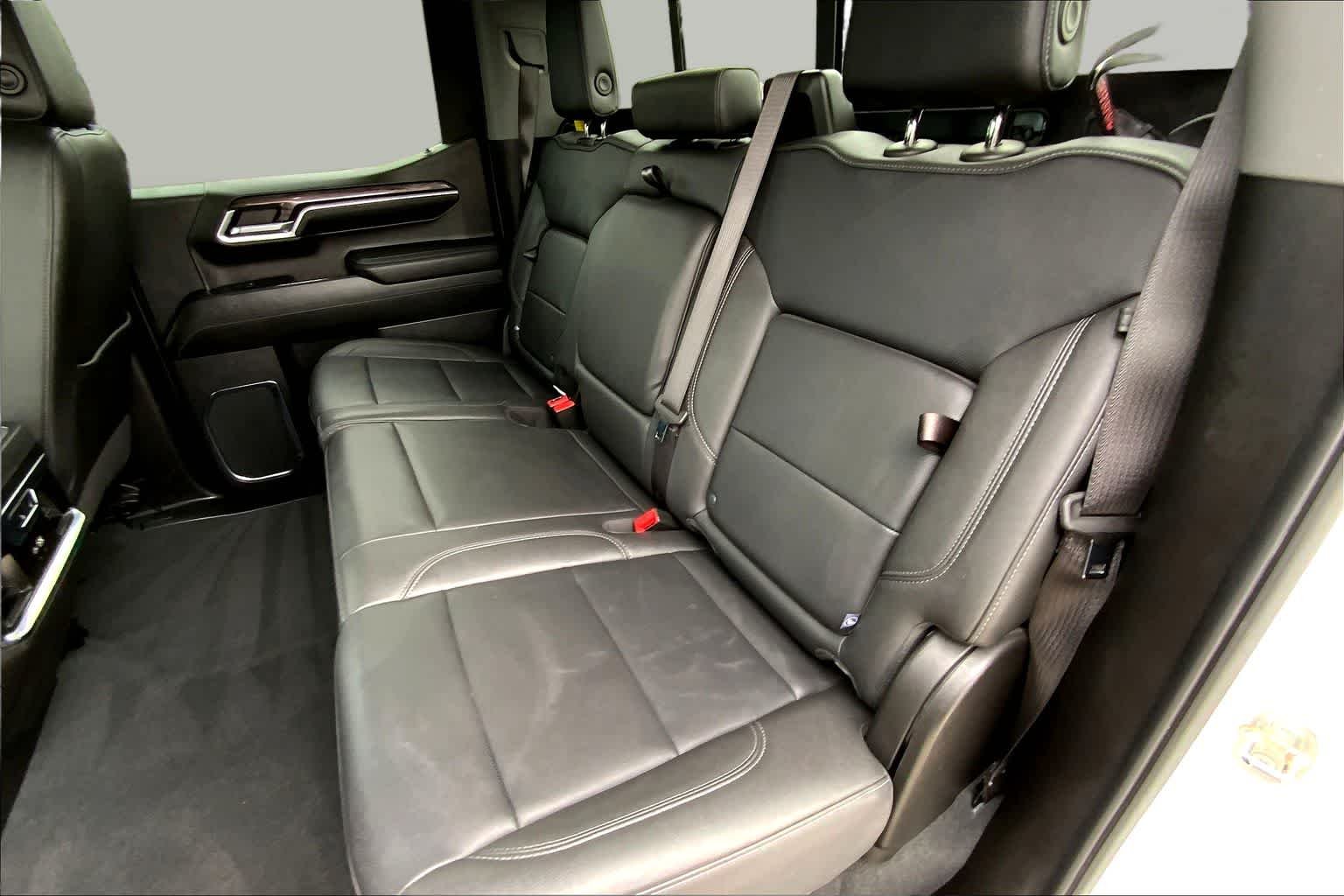 Used 2024 Summit White Chevrolet LTZ image 19