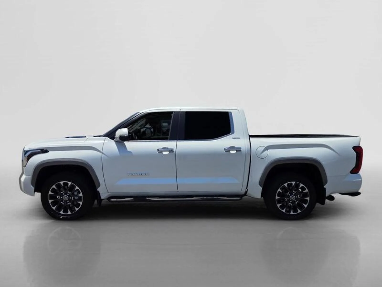 Used 2024 Wind Chill Pearl Toyota Limited Hybrid image 2