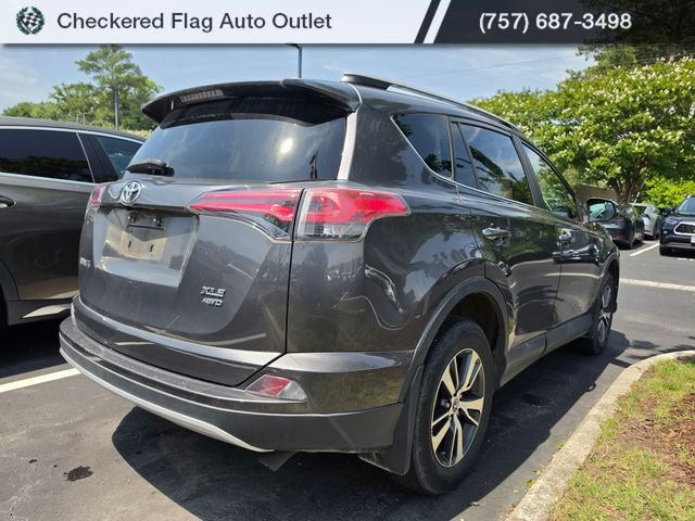 Used 2016 Magnetic Gray Metallic Toyota XLE image 6