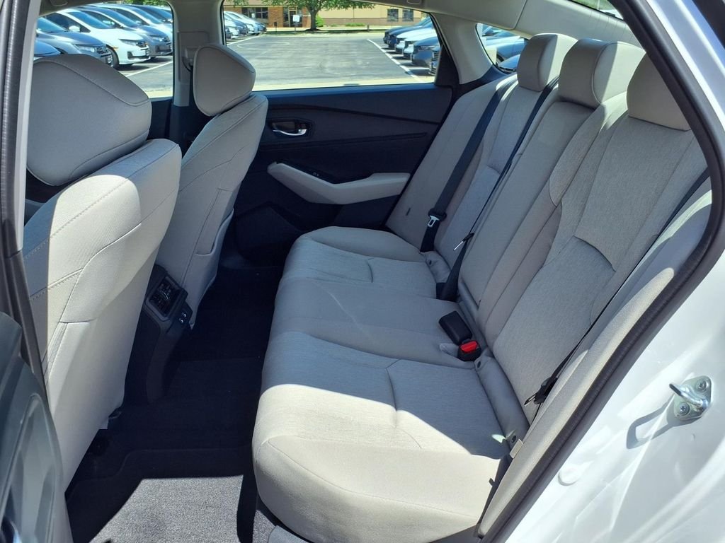 New 2026 Platinum White Pearl Honda SE image 14