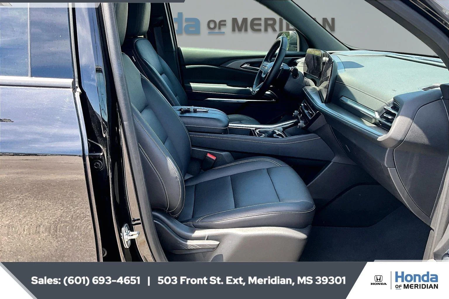 Used 2025 Mosaic Black Metallic Chevrolet AWD LT image 6