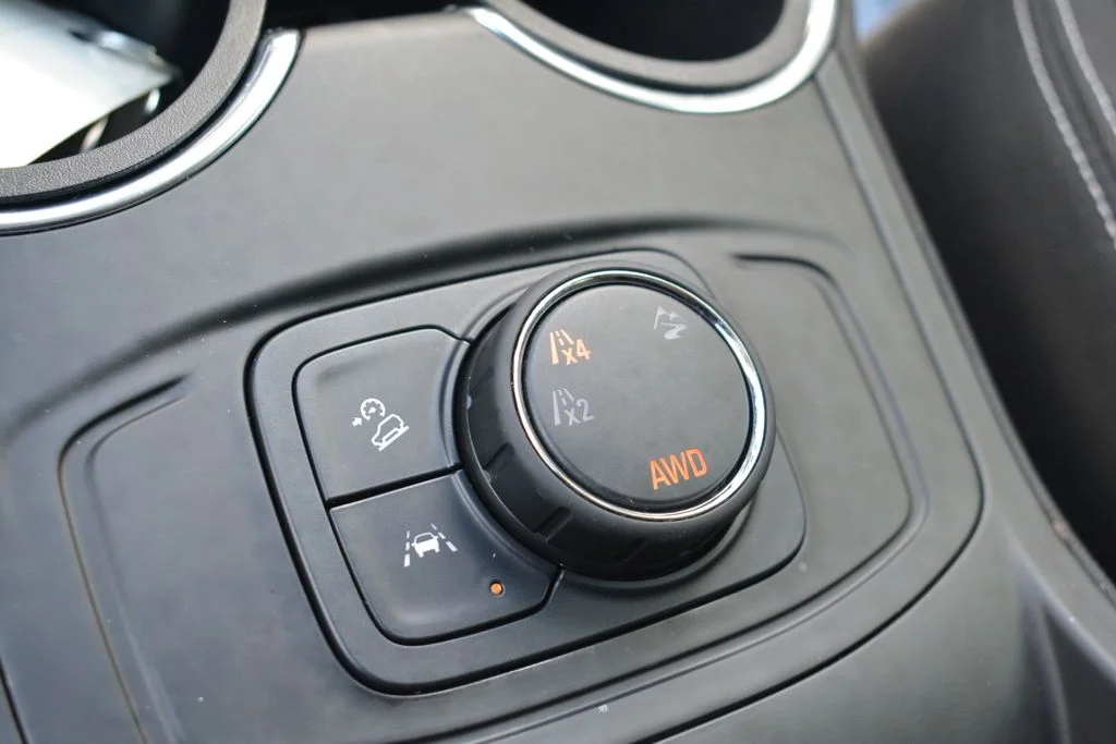 Used 2024 Black GMC SLE image 17
