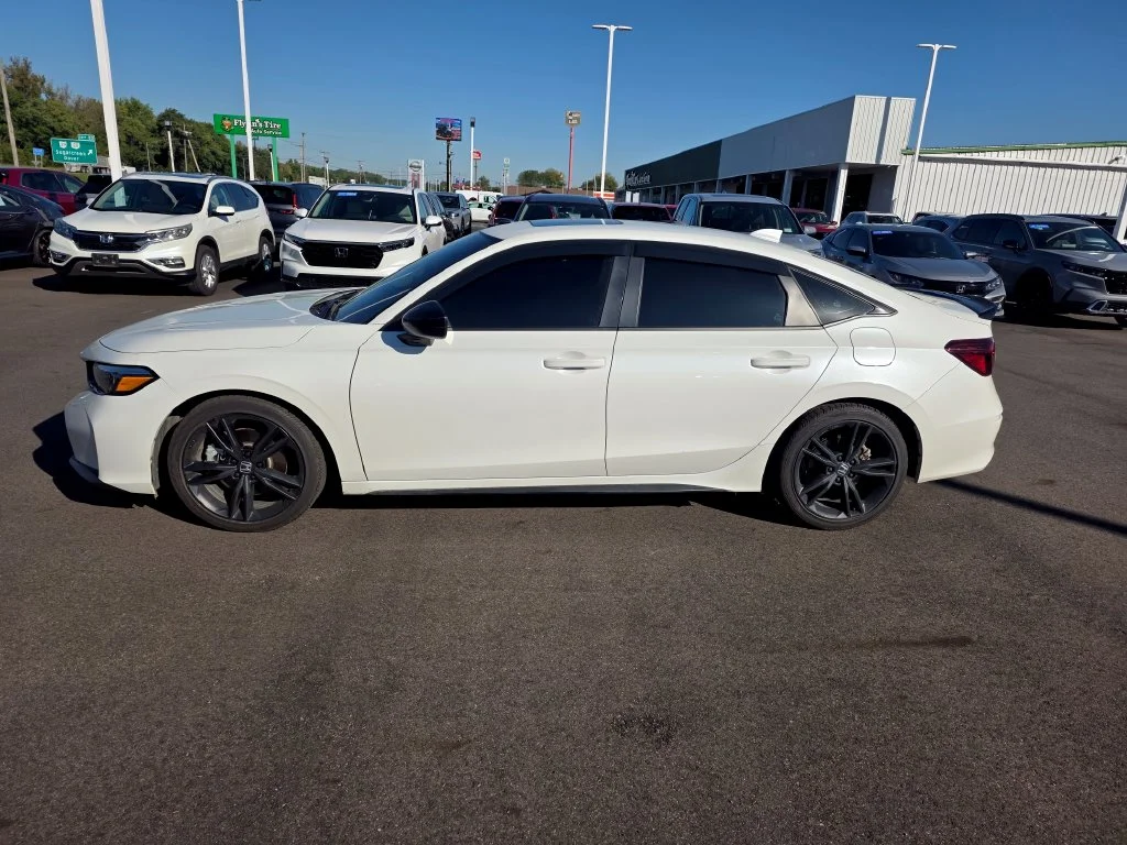 Certified Used 2026 Platinum White Pearl Honda  image 6