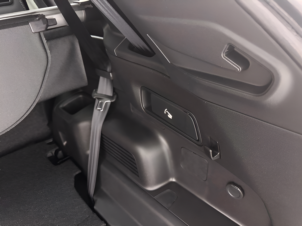 New 2026  Mitsubishi Black Edition image 43