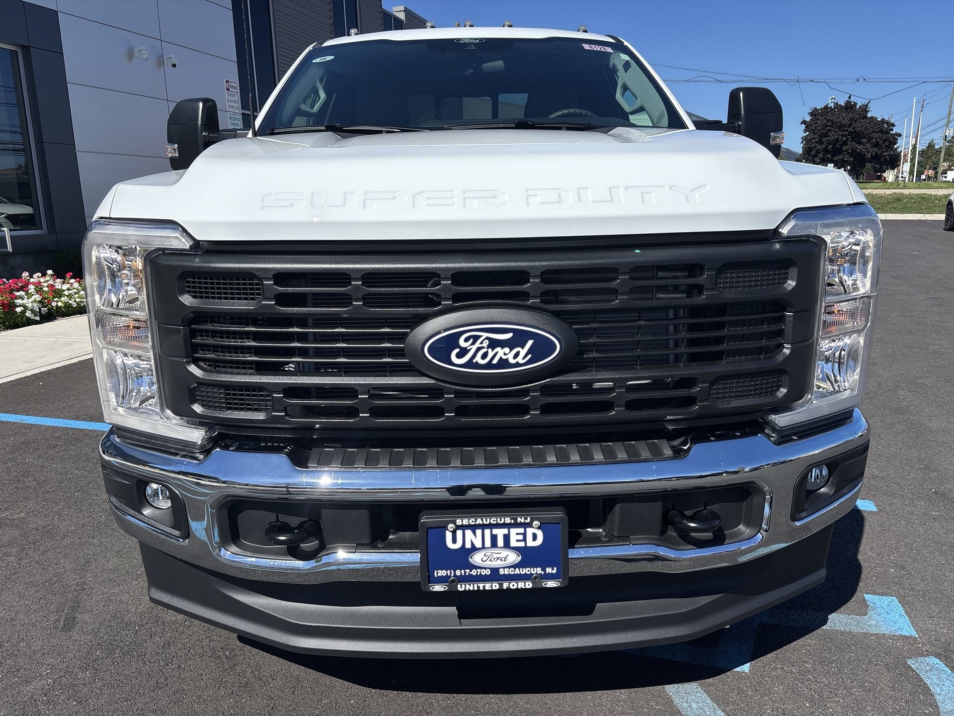 New 2027 Oxford White Ford F-350® XL image 28