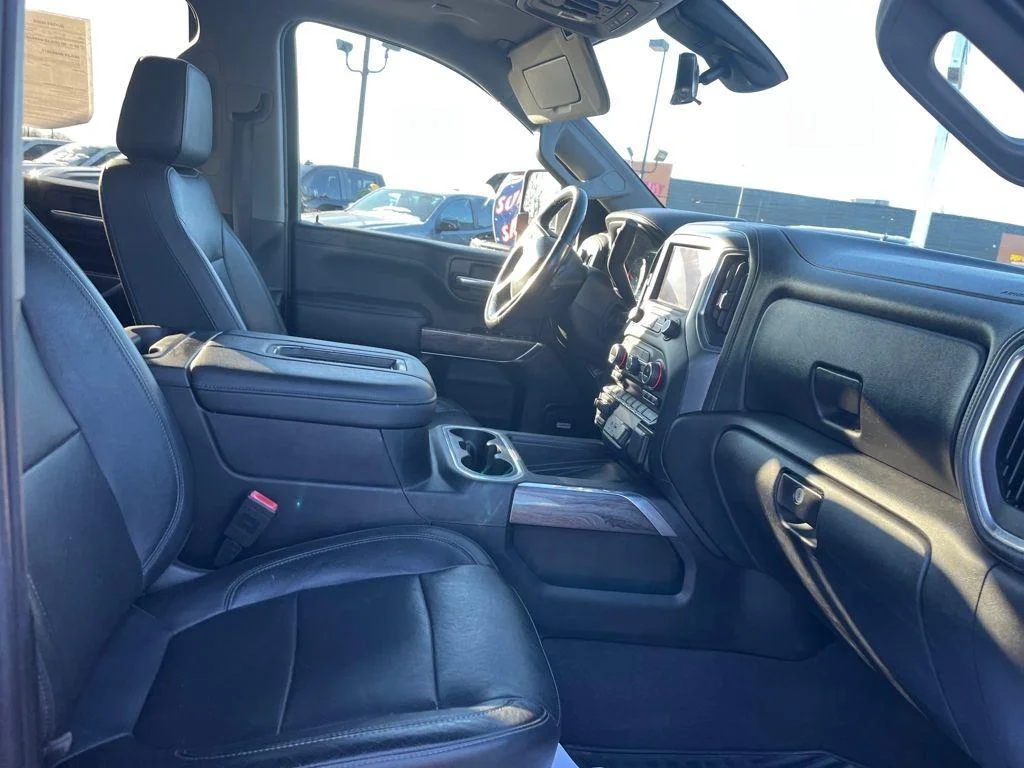 Used 2020 Red Hot Chevrolet LTZ image 30