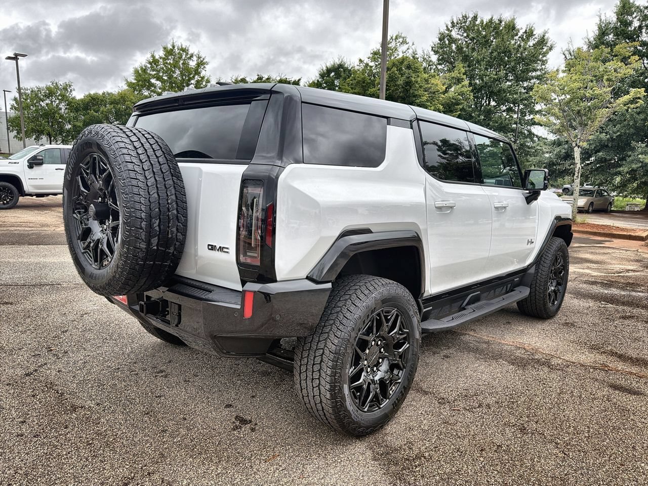 New 2026 Interstellar White GMC 2X image 8