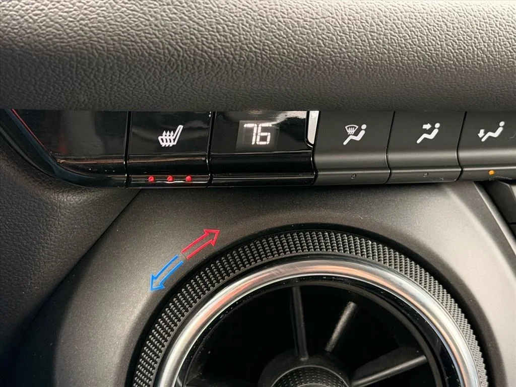 Used 2025 Black Chevrolet LT image 28