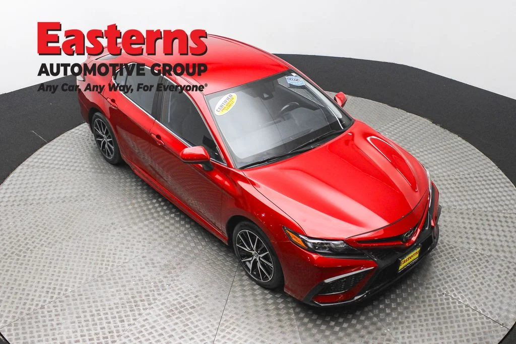 Used 2021 Red Toyota SE image 3