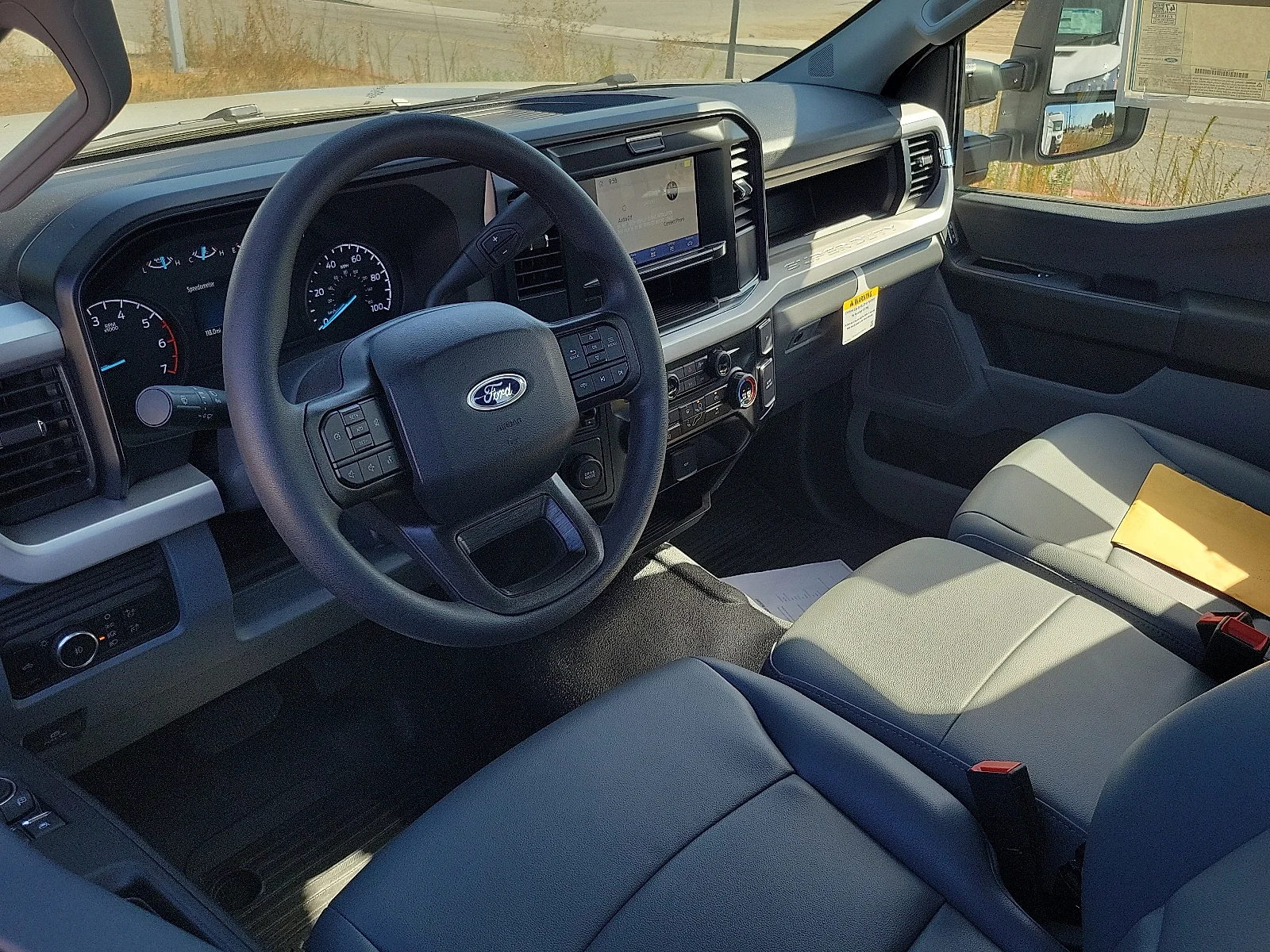2025 Ford F-250 Super Duty XL - Photo 9