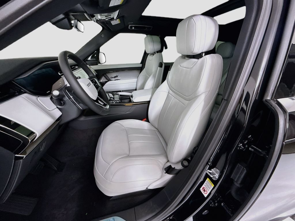 New 2026 Santorini Black Land Rover SE image 20