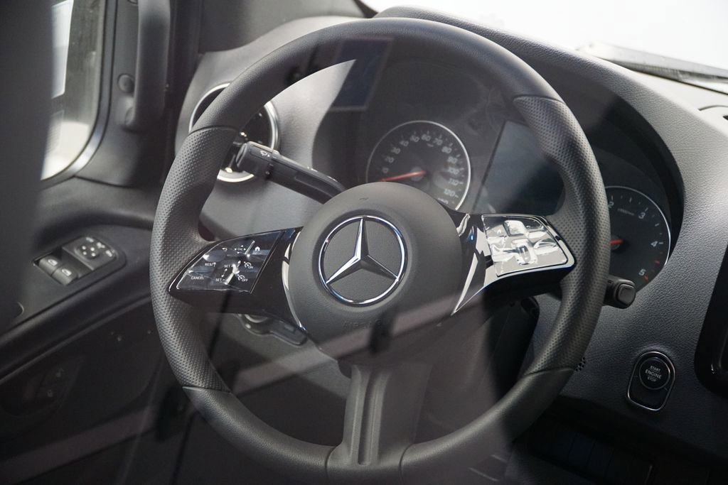 New 2026 Arctic White Mercedes-Benz Cargo 144 WB image 32