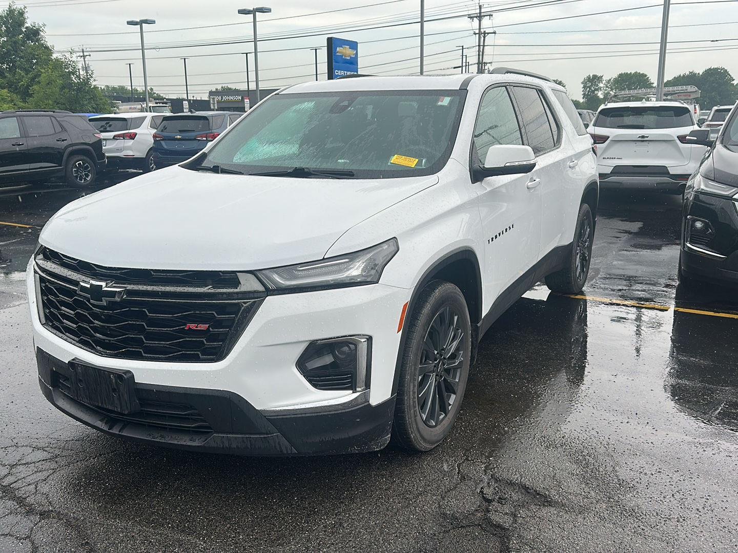Used 2022 Summit White Chevrolet RS image 5
