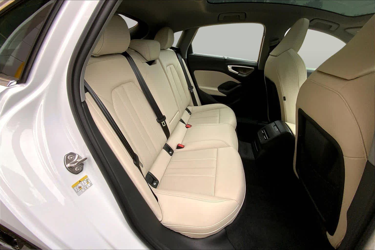 Used 2025 Glacier White Metallic Audi Premium Plus image 20
