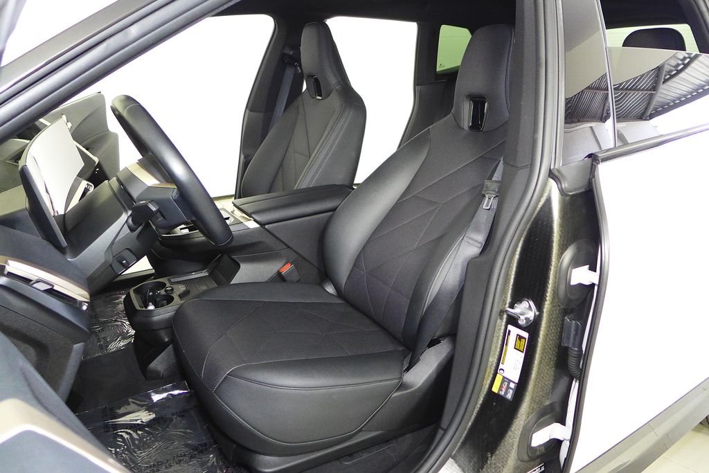 Certified Used 2024 Alpine White BMW xDrive50 image 21