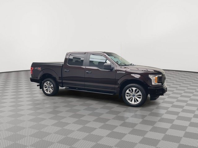 Used 2018 Magma Red Ford XL image 38