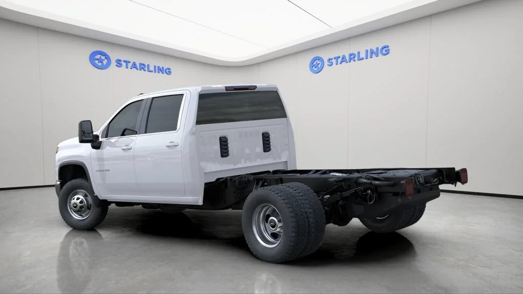 New 2026 Summit White Chevrolet Work Truck image 4