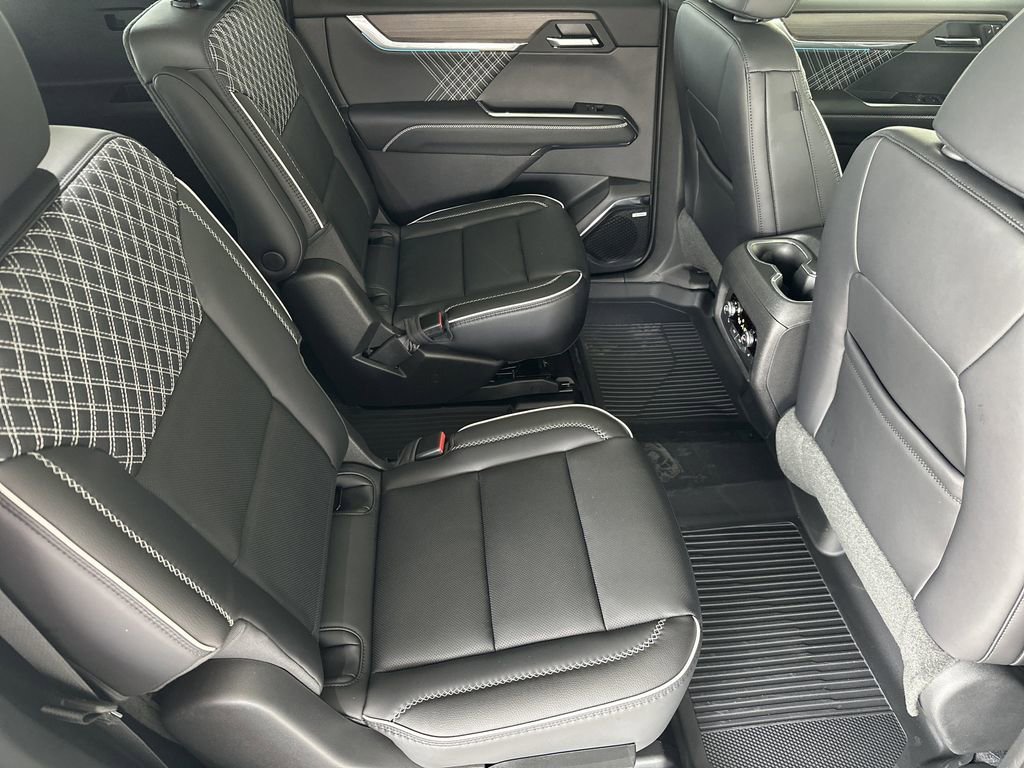 2026 GMC Acadia Denali - Photo 38