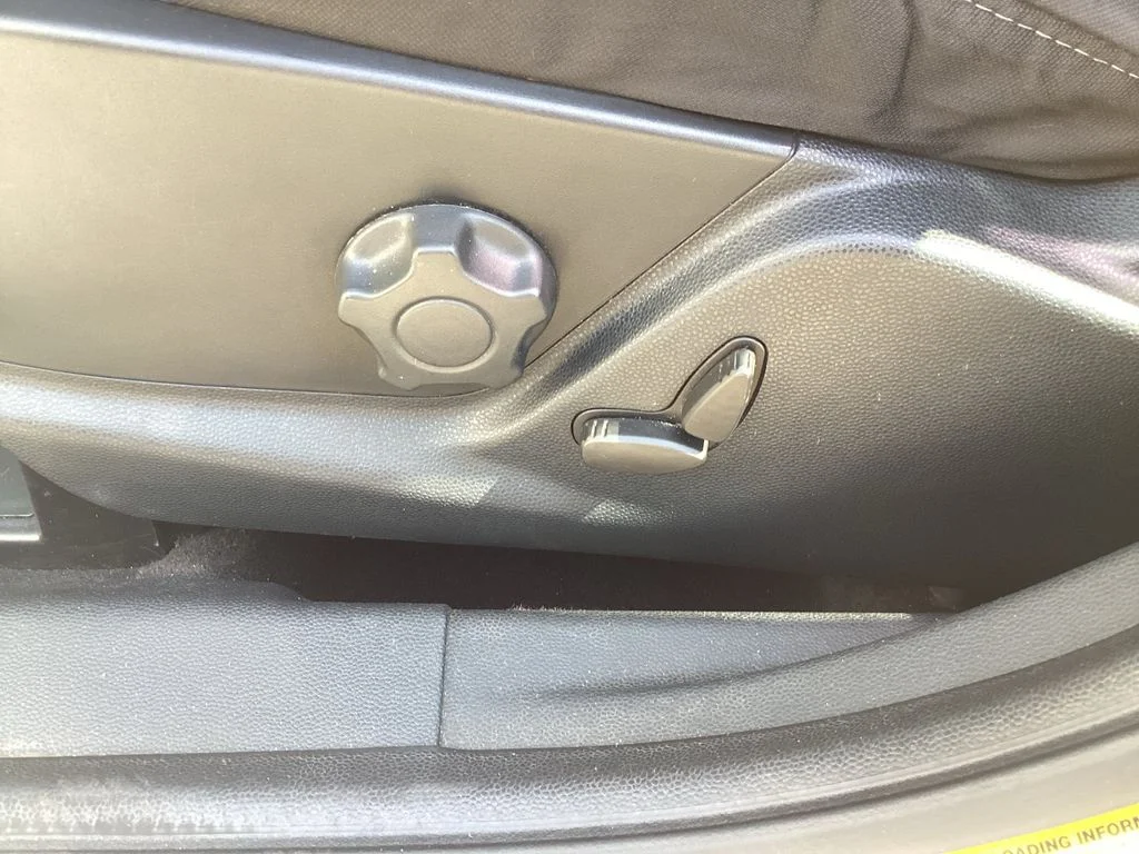 Used 2018 White Ford SE image 34