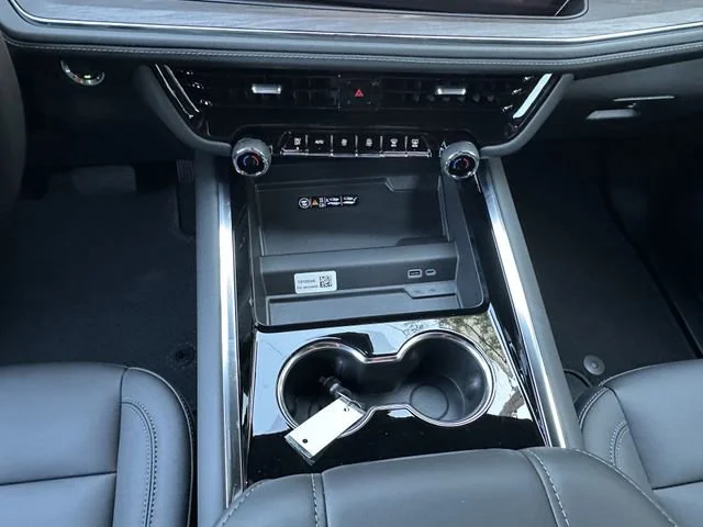 2026 Chevrolet Suburban LT - Photo 17