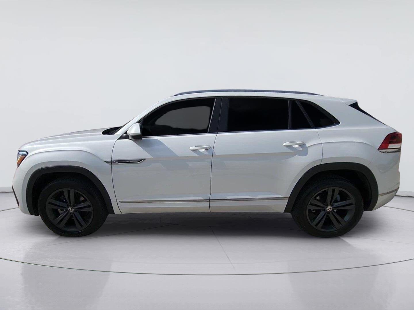 2021 Volkswagen Atlas Cross Sport 3.6L V6 SE w/Technology R-Line White at AutoNation USA Katy