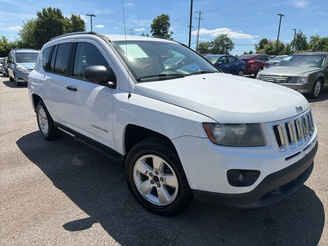 2014 Jeep Compass Sport's photo