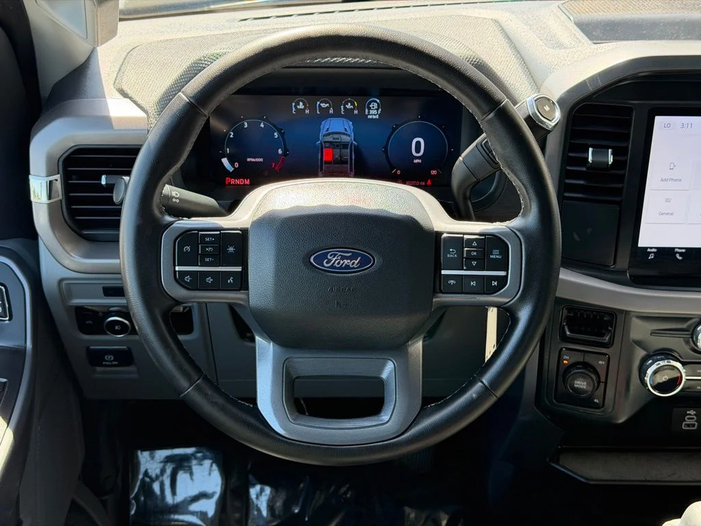 Used 2025 Blue Ford XLT image 14