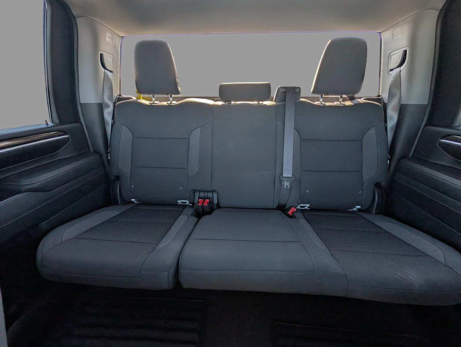 Used 2024 Summit White Chevrolet LT DRW image 14