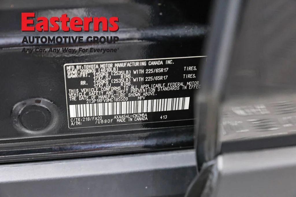 Used 2021 Black Toyota XLE image 34