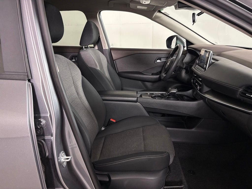 Used 2023 Gray Nissan SV image 39