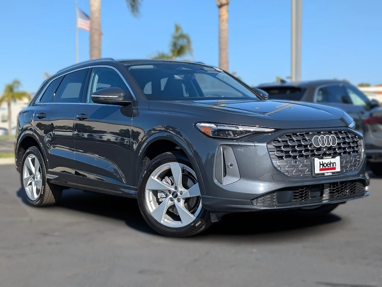 2025 Audi Q5 40 Premium Plus's photo