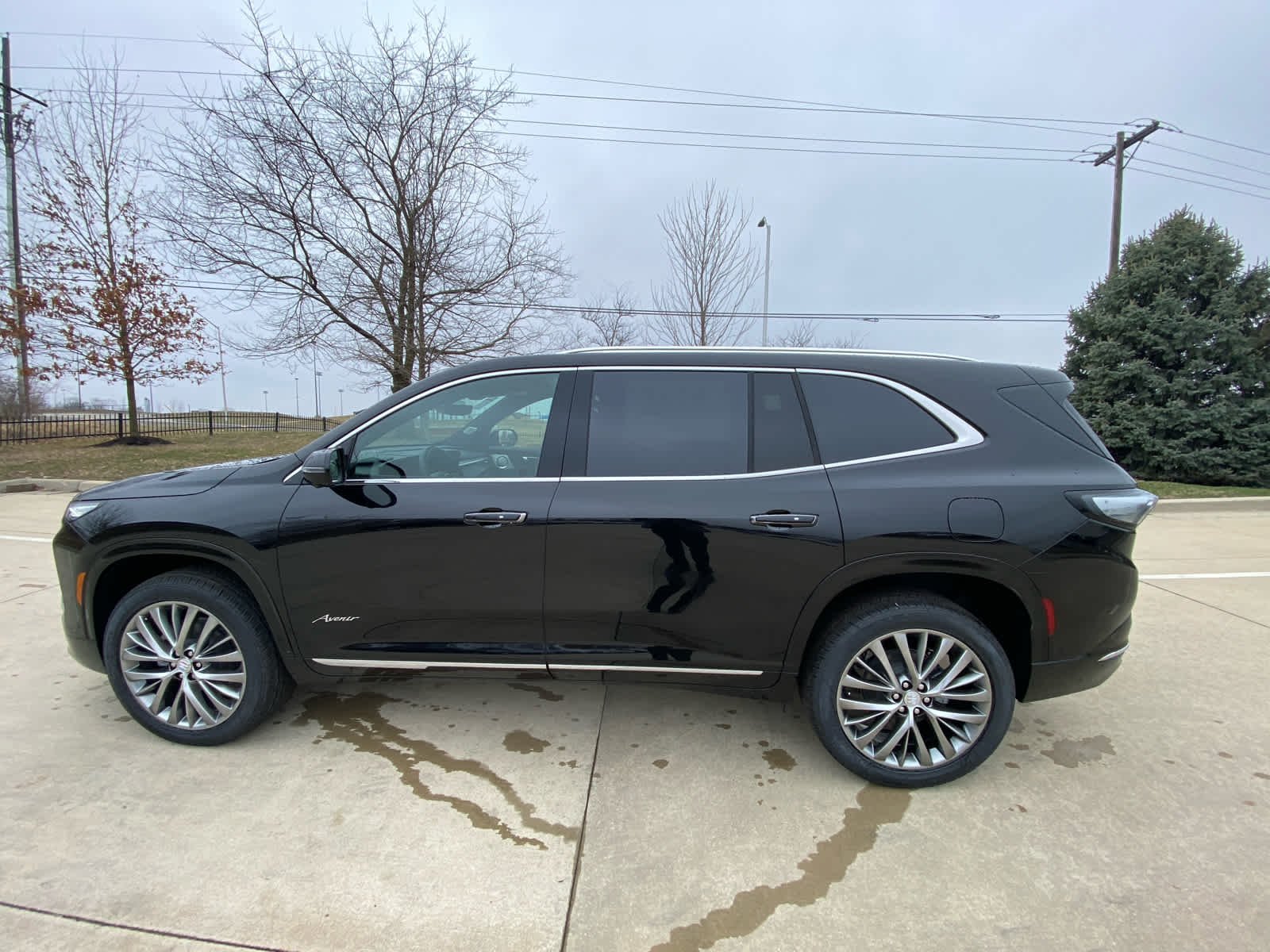 New 2026 Ebony Twilight Metallic Buick Avenir image 9