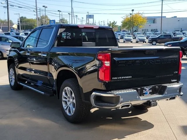 2026 Chevrolet Silverado 1500 LTZ - Photo 6