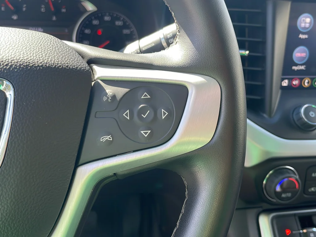 Used 2023 Blue GMC SLT image 17