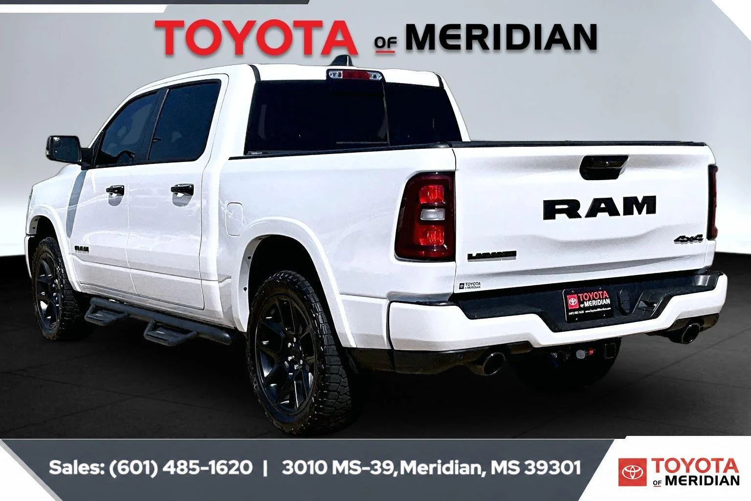Used 2025 Bright White Clearcoat Ram Laramie image 2