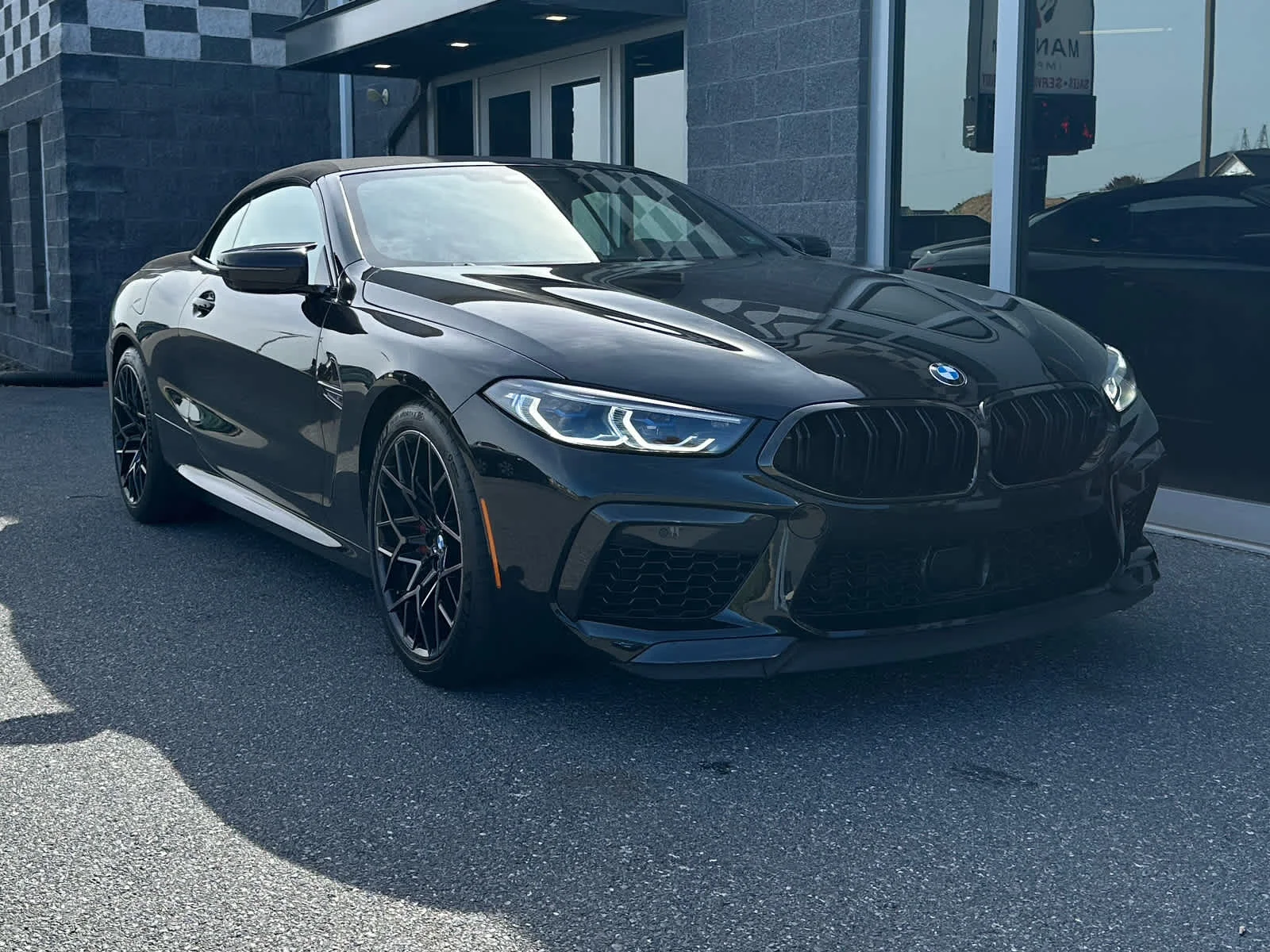 2024 BMW M8 Convertible Base