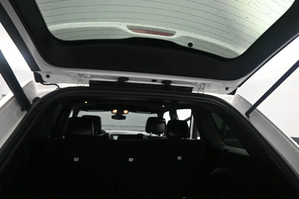 Used 2018 White Jeep Limited image 45