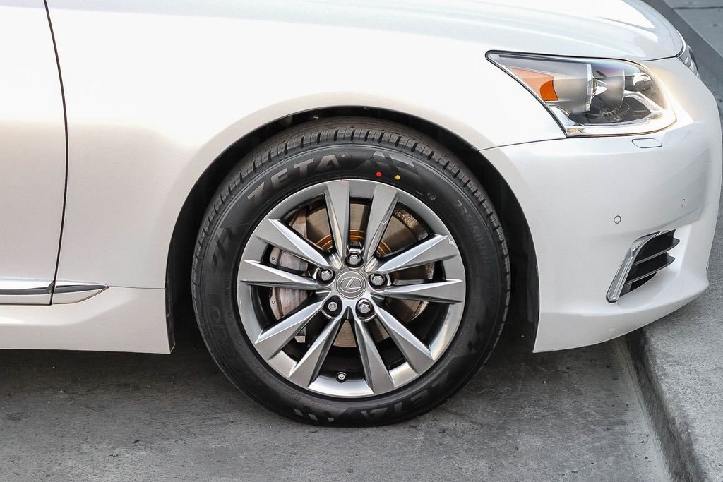 Used 2016 White Pearl Lexus 460 image 11