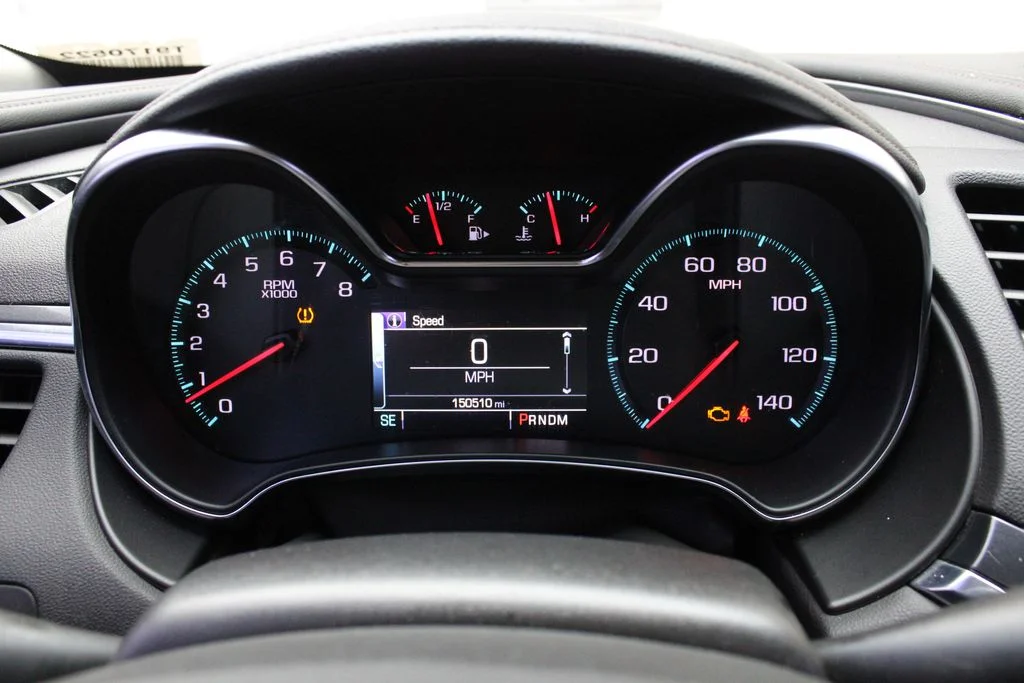 Used 2018 White Chevrolet LT image 11