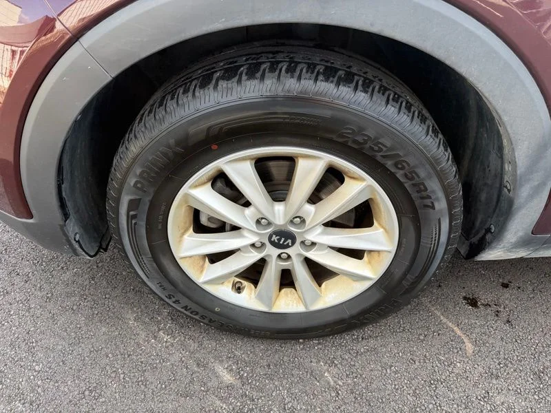 Used 2019 Purple Kia LX image 15