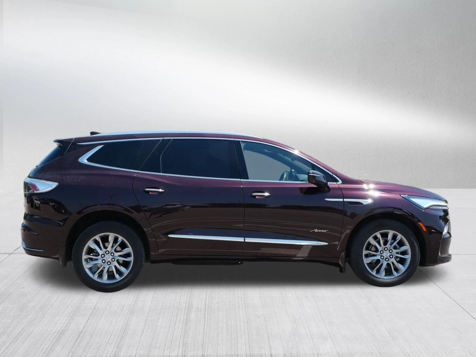 Used 2023 Rich Garnet Metallic Buick Avenir image 8