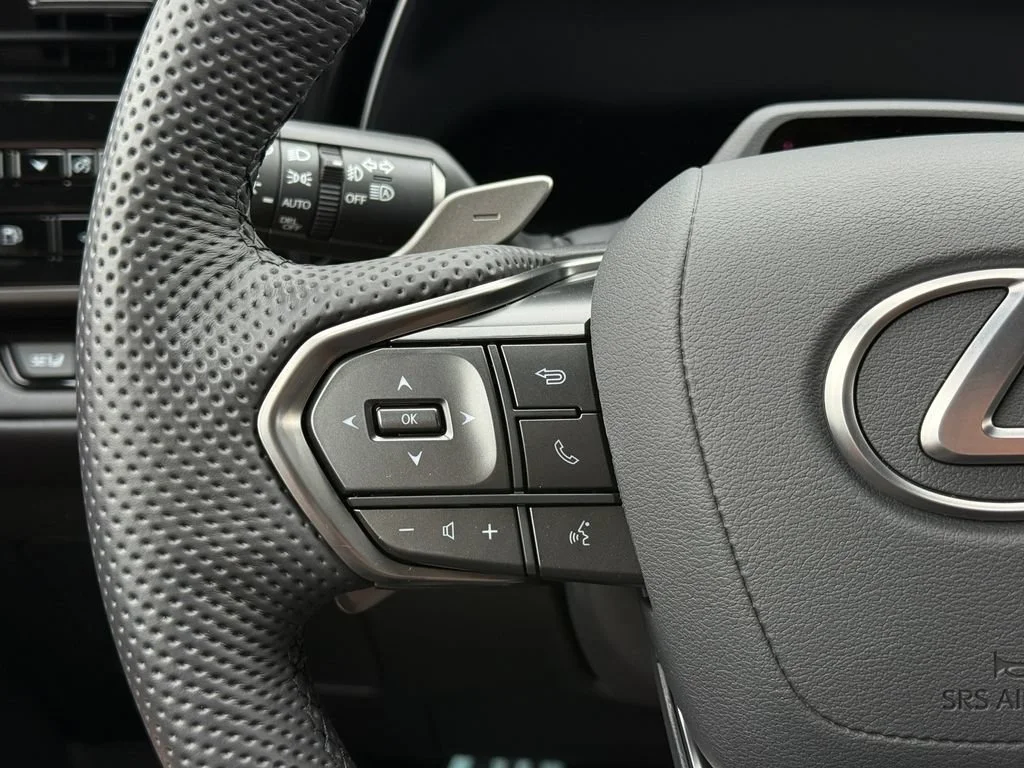 Used 2026  Lexus TX 500h F SPORT Performance Premium image 8