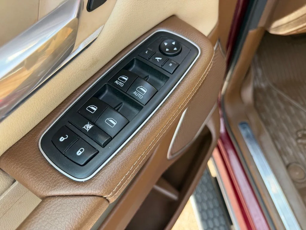 Used 2019 Red Ram Laramie image 27