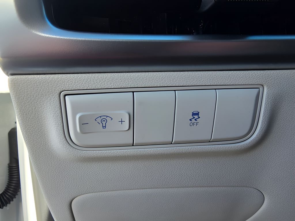 New 2026 Serenity White Pearl Hyundai SE image 18