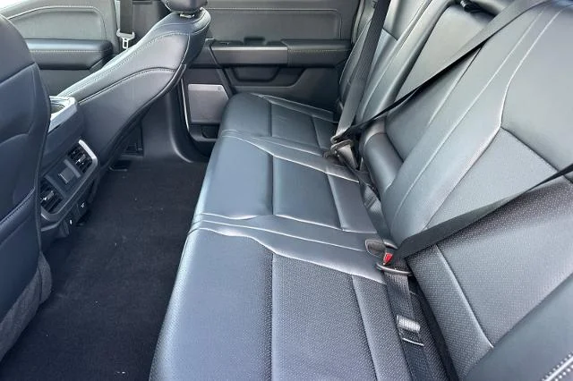 New 2026 Star White Metallic Tri-Coat Ford Lariat® image 31