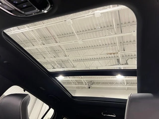 Used 2024 Gray Jeep Summit image 19