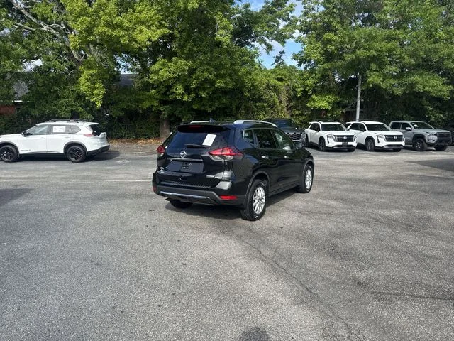 Used 2019 Black Nissan S image 5