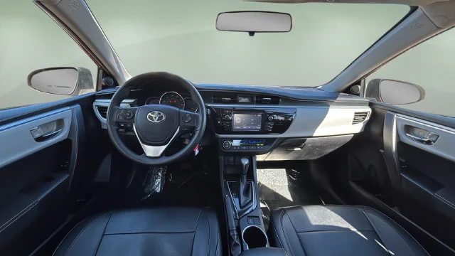 Used 2016 Red Toyota LE image 16