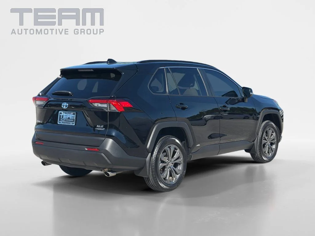 Used 2024 Black Toyota XLE Premium image 7